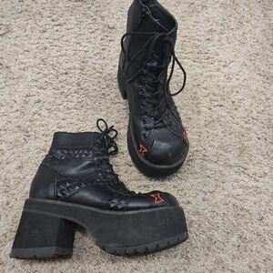 Demonia Ranger Boots Size 9